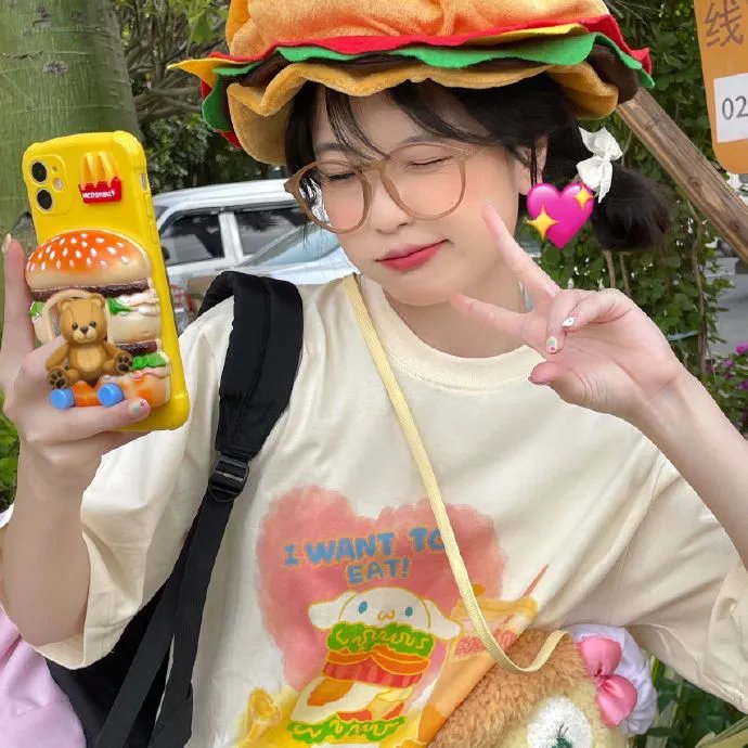 黑影窥窗